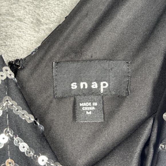 Snap Dress Women Medium Black Silver Allover Scalloped Sequins Party Date Night - Picture 6 of 9